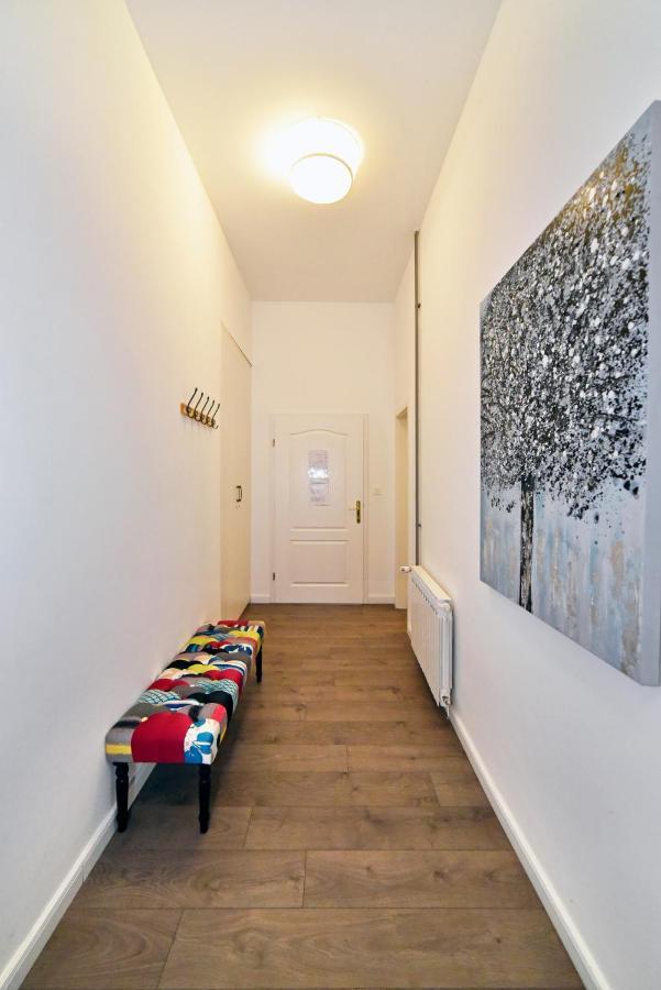 Time Downtown Apartman *