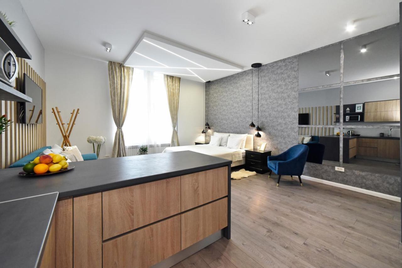 Time Downtown Apartman *